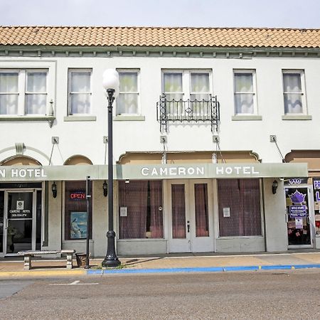 Oyo Historic Cameron Hotel Brownsville I-69E Экстерьер фото